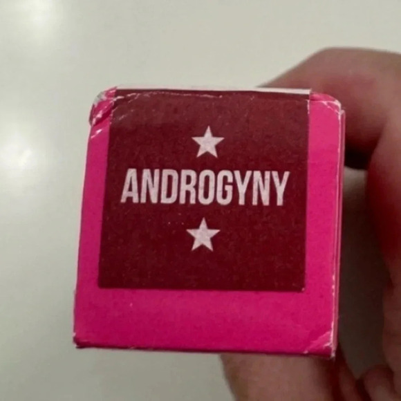 JEFFREE STAR VELOUR LIP LINER PENCIL IN ANDROGYNY DIRTY PLUM MAUVE FULL SIZE NIB - Picture 3 of 7